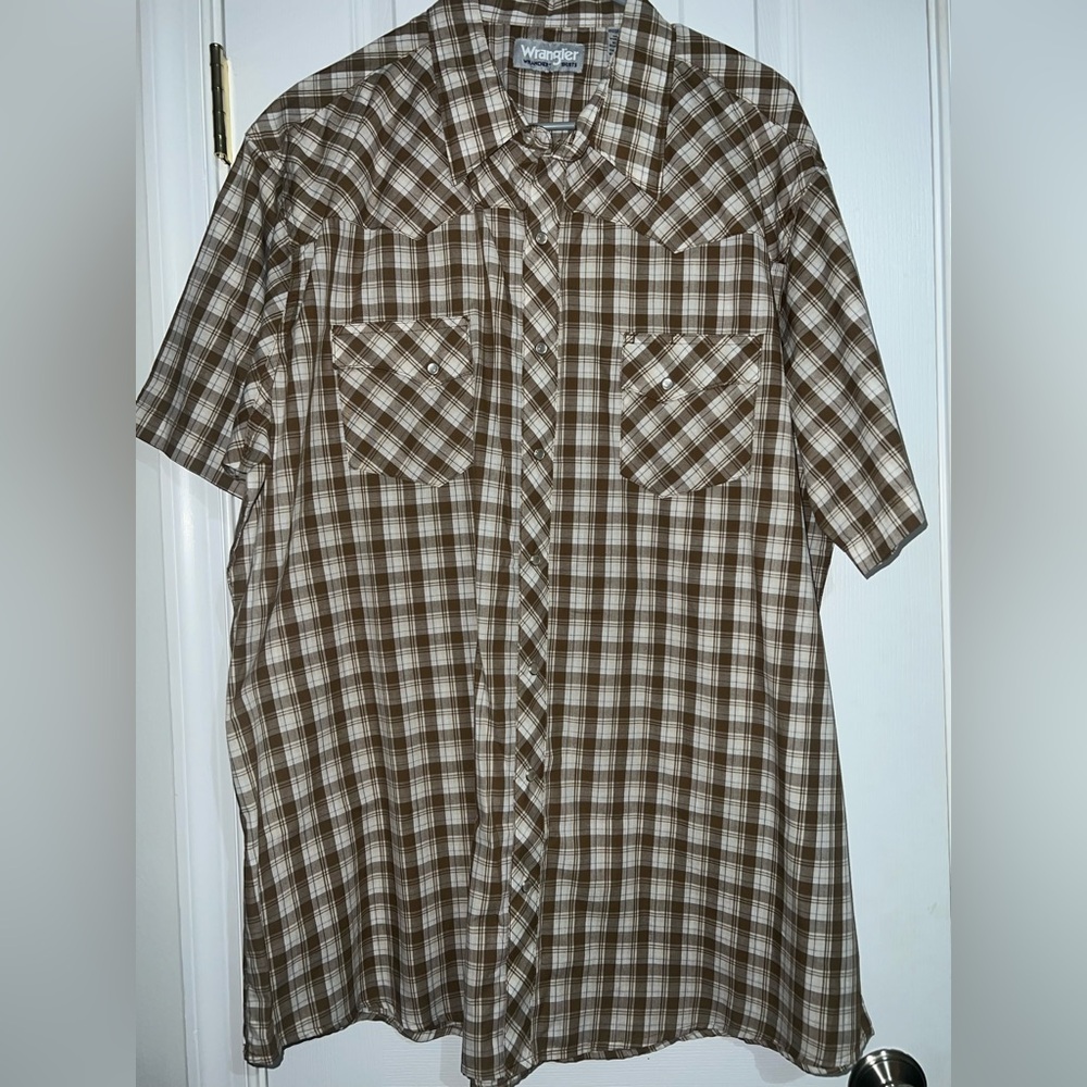 Wrangler Pearl Snap Button Down Shirt